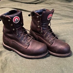 Size 8 Irish Setters